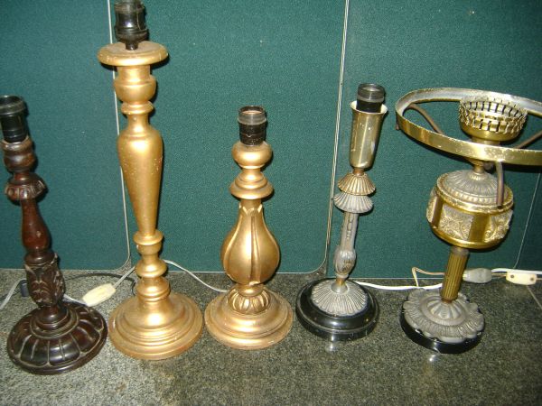 Abajur. Vários modelos e materiais. Todos Funcionando.