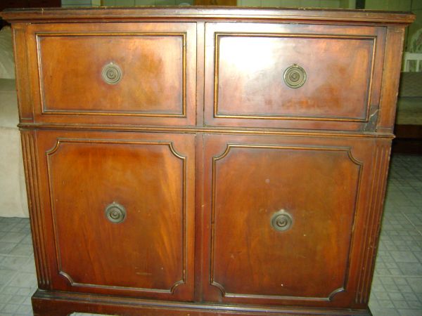 Radio Vitrola de Móvel FISHER CORONET CONSOLE. 1950